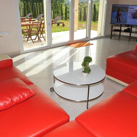 Villa Poulades Gouvia Ngoại thất bức ảnh
