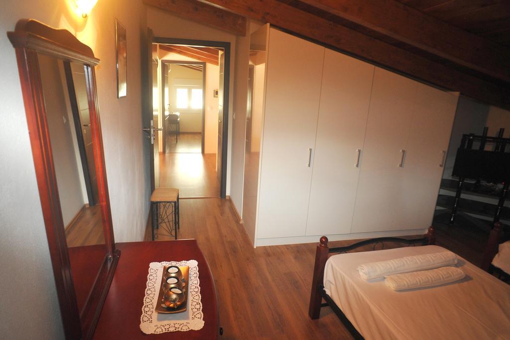 Villa Poulades Gouvia Phòng bức ảnh