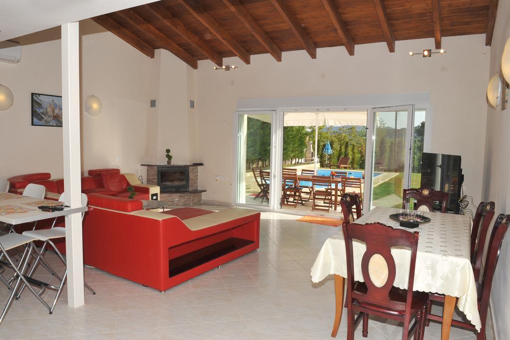 Villa Poulades Gouvia Phòng bức ảnh
