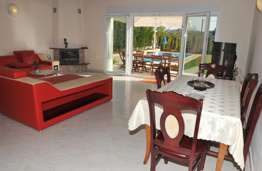 Villa Poulades Gouvia Phòng bức ảnh