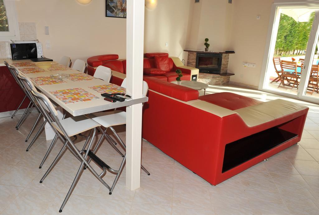 Villa Poulades Gouvia Phòng bức ảnh
