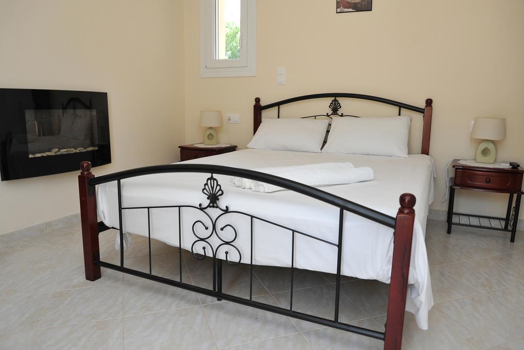Villa Poulades Gouvia Ngoại thất bức ảnh
