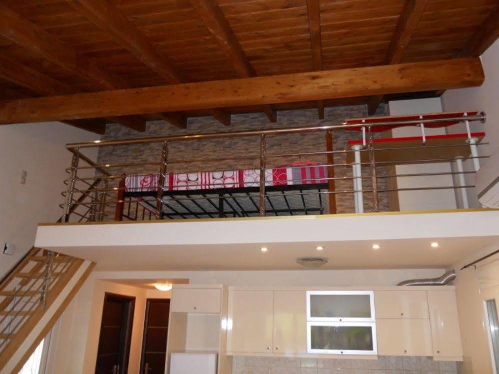 Villa Poulades Gouvia Ngoại thất bức ảnh