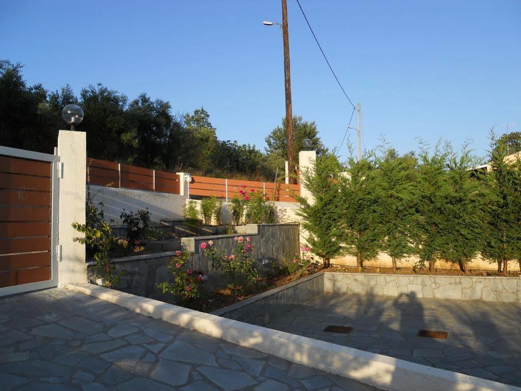 Villa Poulades Gouvia Ngoại thất bức ảnh