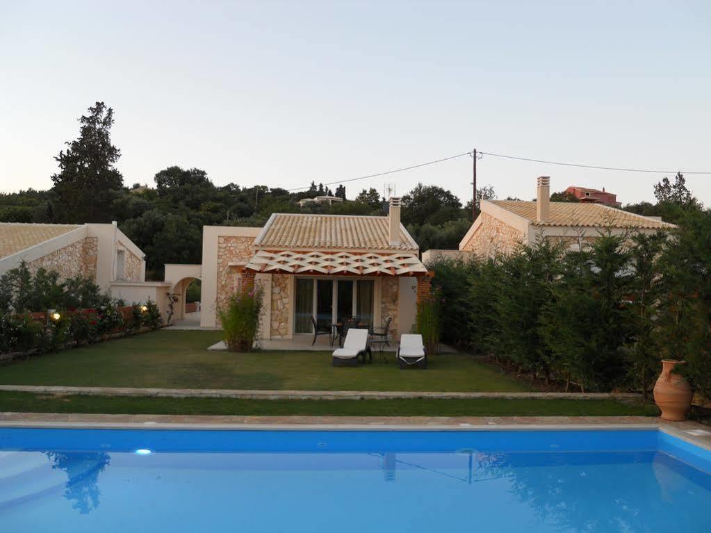 Villa Poulades Gouvia Ngoại thất bức ảnh