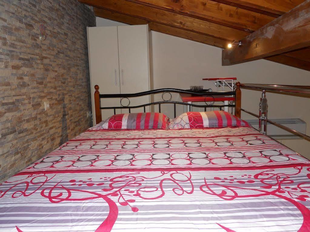 Villa Poulades Gouvia Ngoại thất bức ảnh
